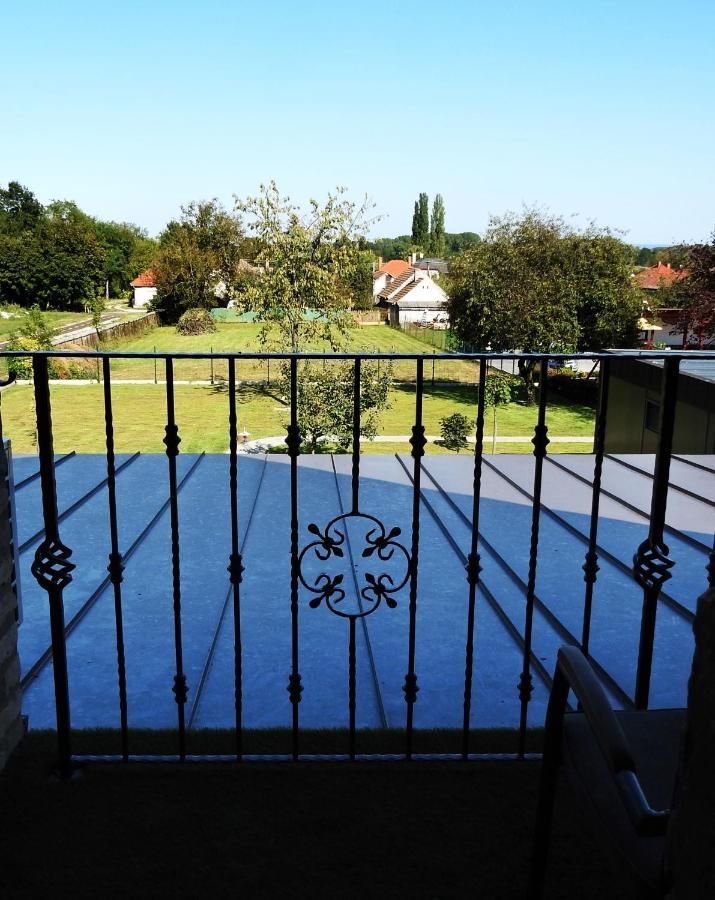 Kukorica Csarda Apartman 2 Balatonujlak 外观 照片