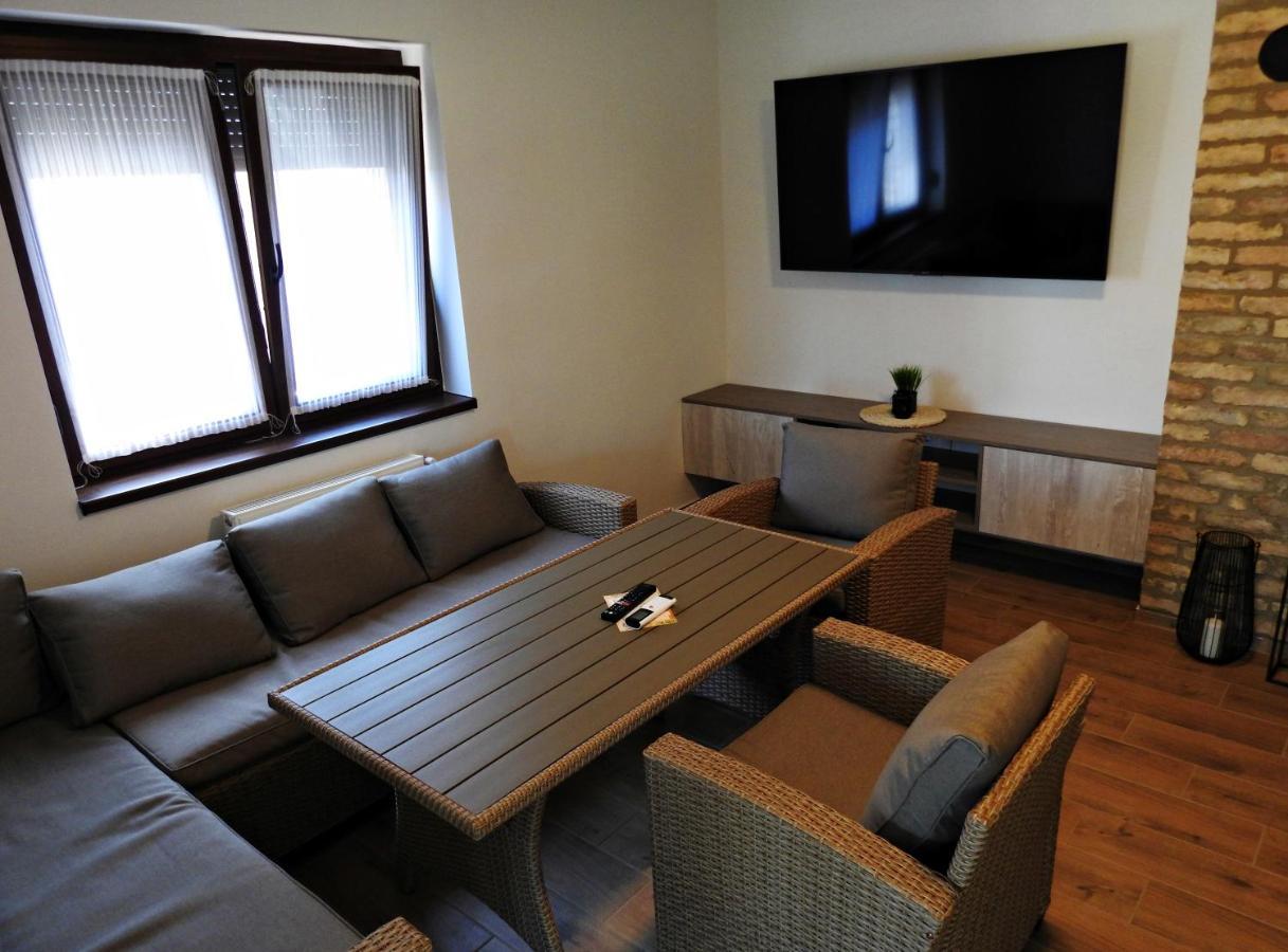 Kukorica Csarda Apartman 2 Balatonujlak 外观 照片